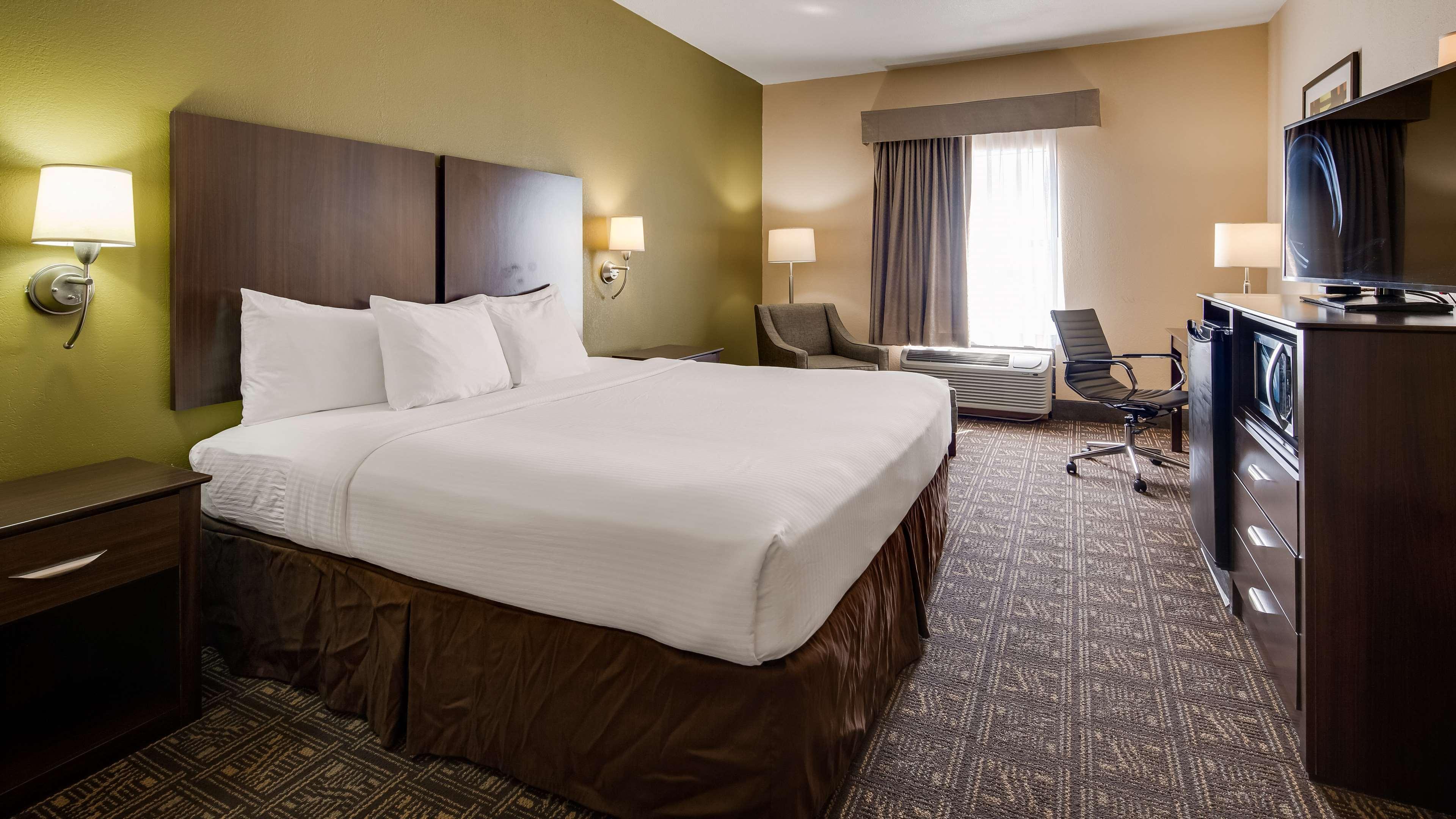 Best Western Rayne Inn Exterior photo